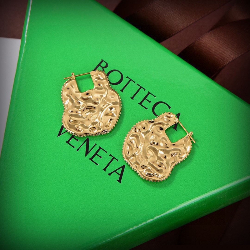 Bo*te*ga venenta earrings